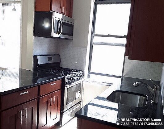 2nd image of 2147 27th St APT A2