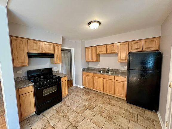 2nd image of 724 Union Dr