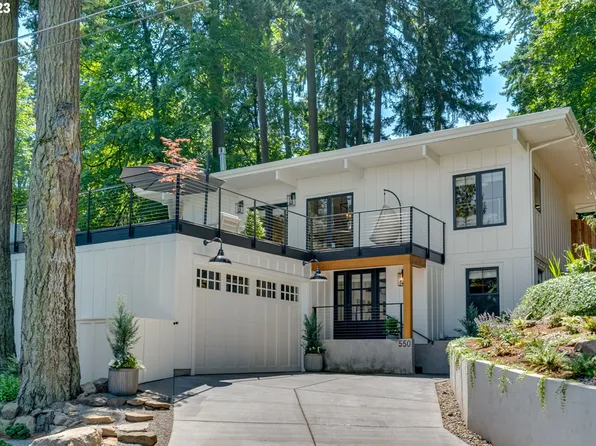 550 Middlecrest Rd, Lake Oswego, OR 97034