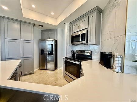 5th image of 1310 E Ocean Blvd Unit 906
