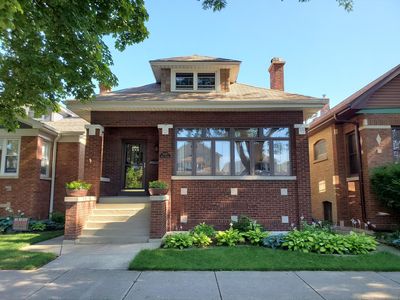 5318 W Cullom Ave, Chicago, IL, 60641