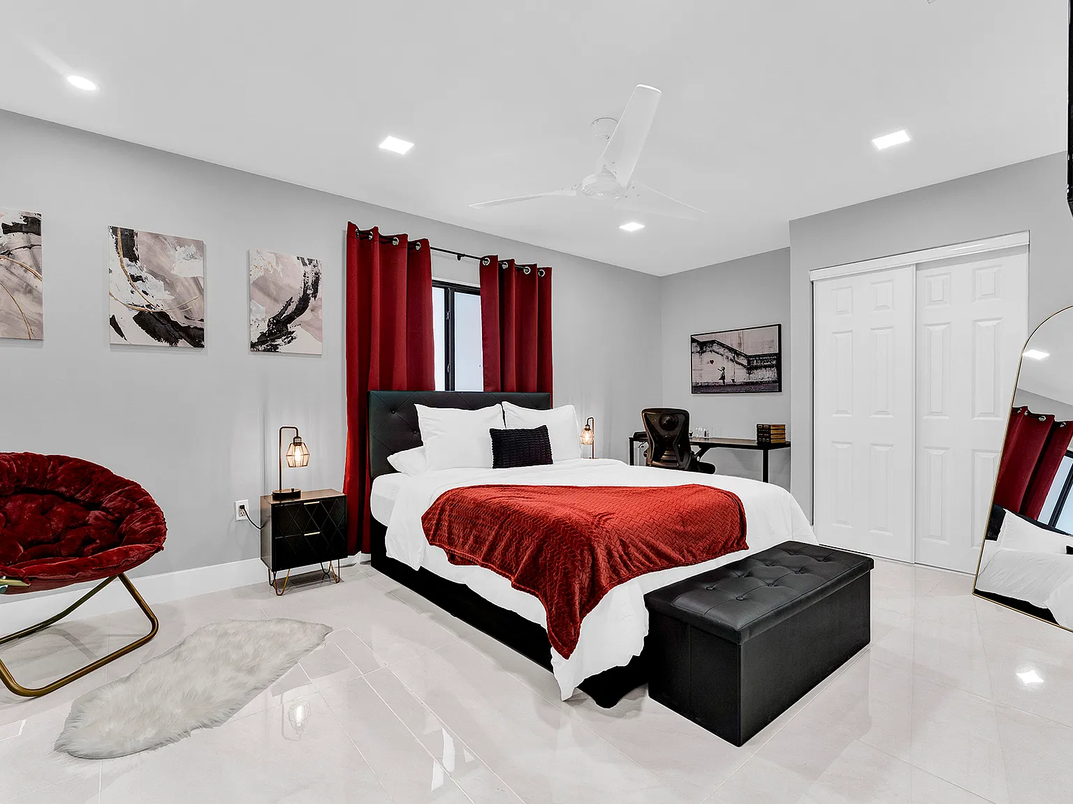 2 bed, 1000 sqft, $3,850 — Photo 2