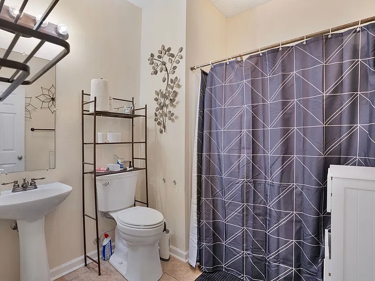 1213 Chinook Cir — Photo 20