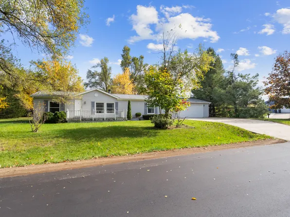 163 Holiday Dr, Brooklyn, MI 49230