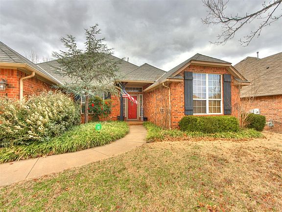 3rd image of 16513 Village Garden Dr