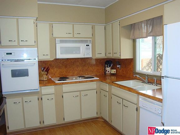 3rd image of 8712 C St
