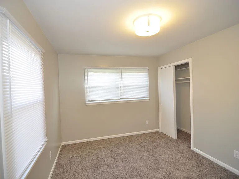 2816 Broadview Dr NW — Photo 8