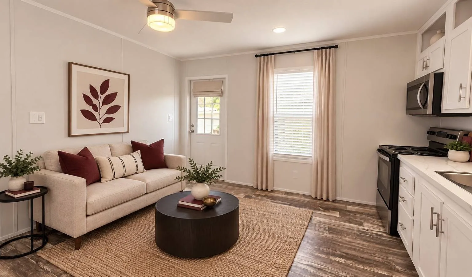 3 bed, 1.0 bath, 672 sqft, $1,225 — Photo 1