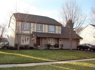 2240 Heatherview Dr, Maumee, OH 43537