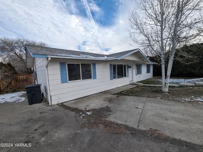 703 Daugherty Pl, Selah, WA, 98942