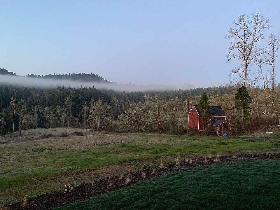 2nd image of 2720 E 40th Ave