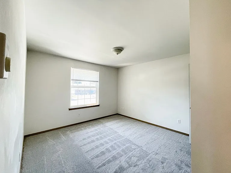1427 Virginia Ave — Photo 12