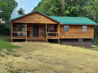 306 Henson Ln, Bristol, TN 37620