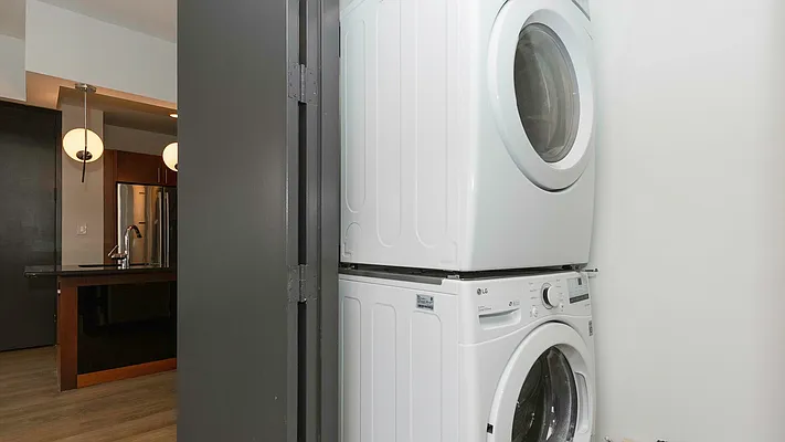 Rented by Nooklyn NYC LLC | media 10