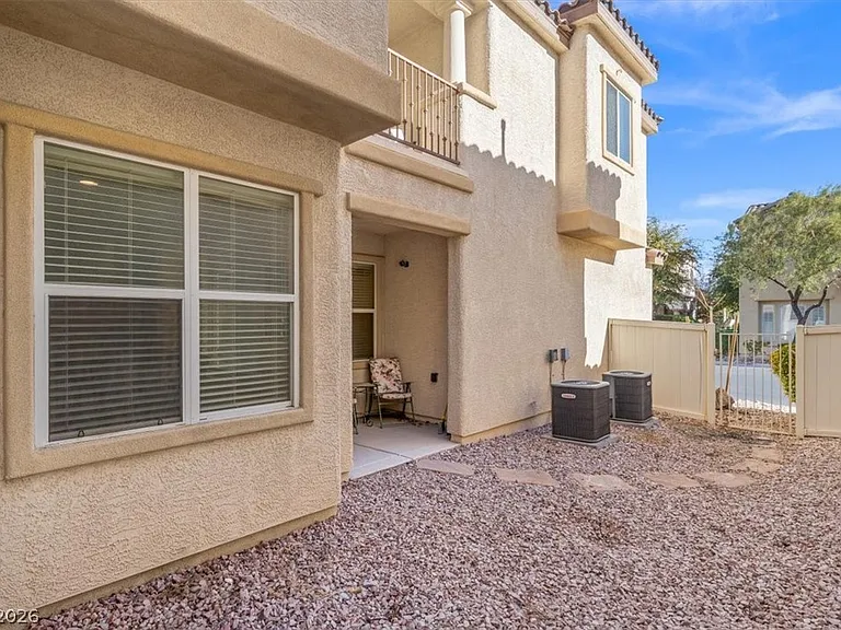 6729 Bluebell Garden St — Photo 24