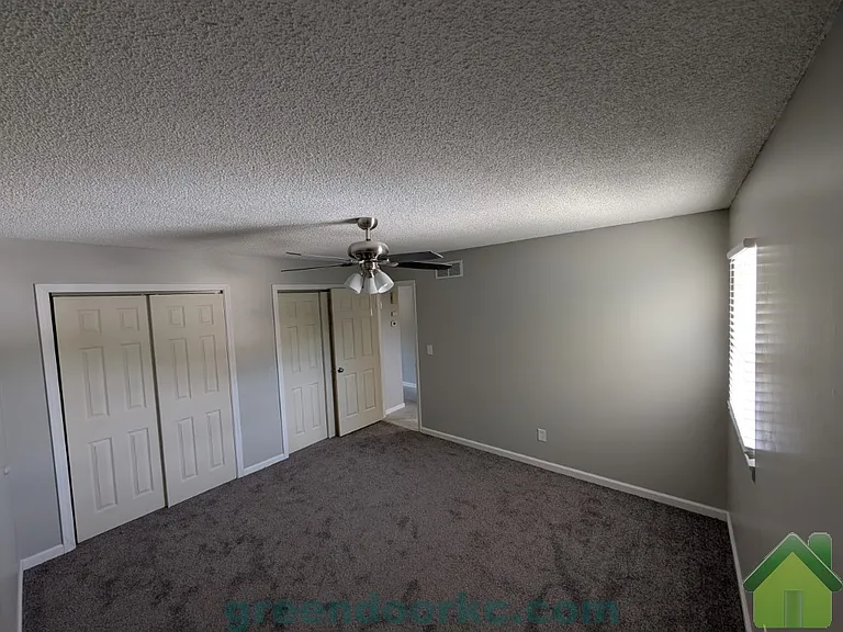 9152 W 78th Ter — Photo 6