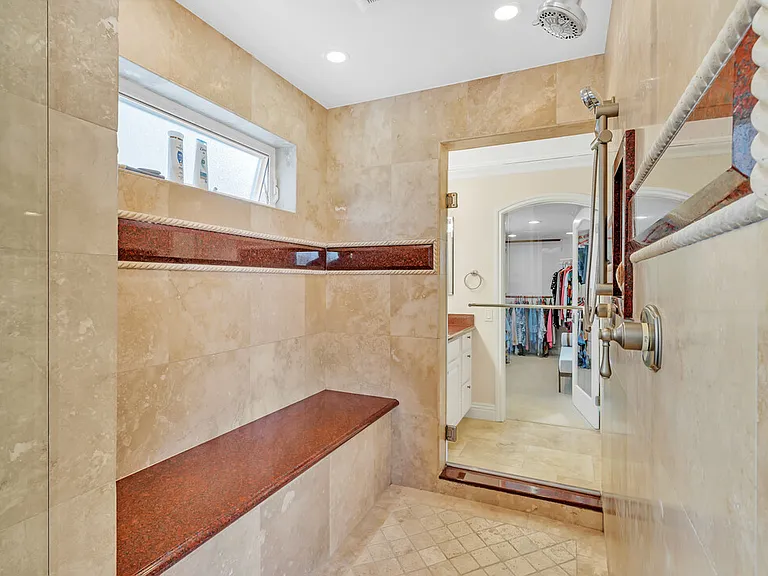 7564 Navigator Cir — Photo 32