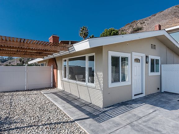 4th image of 22609 Pacific Coast Hwy #1
