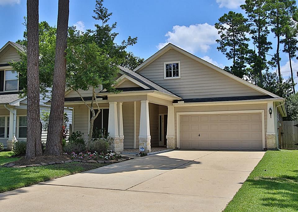 1st image of 13014 Oakwood Manor Dr