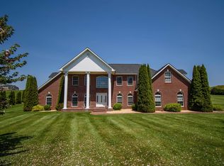 2050 Peakland Way, Christiansburg, VA 24073