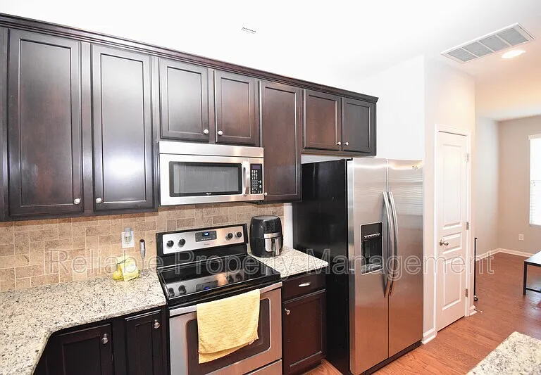 830 Cupola Dr — Photo 5