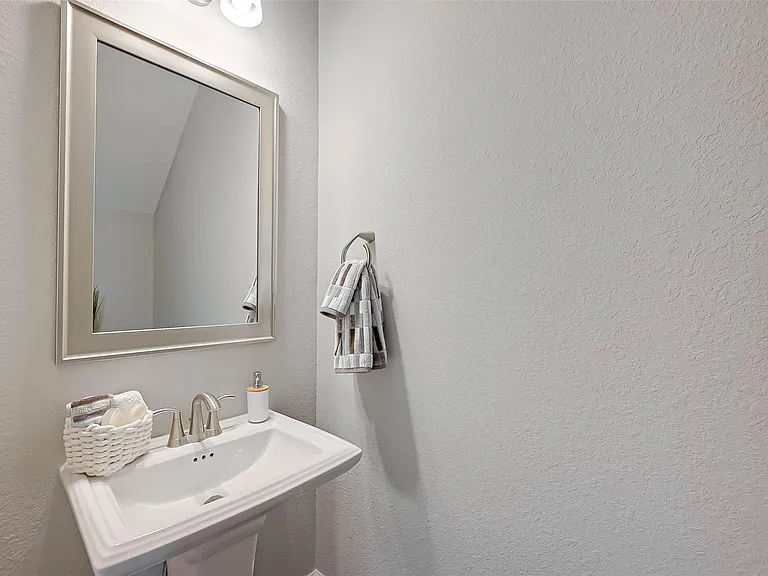 10707 Deer Path Dr — Photo 15