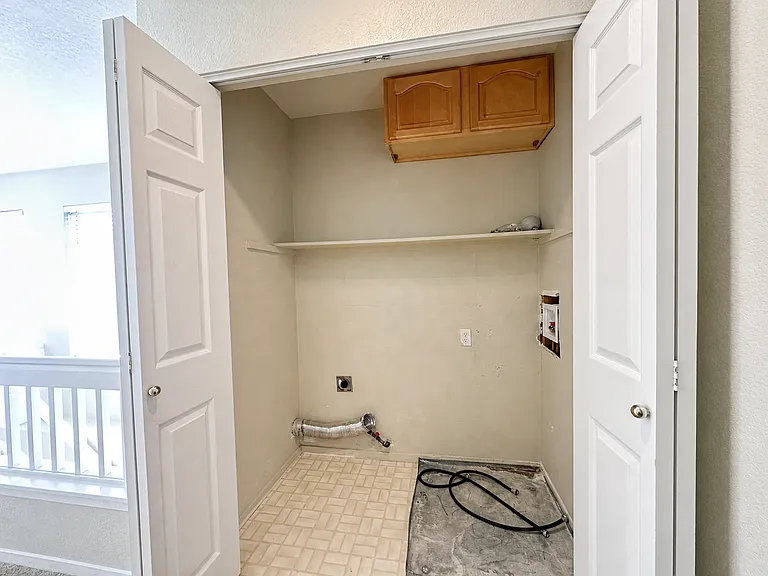 5000 Starling St — Photo 22