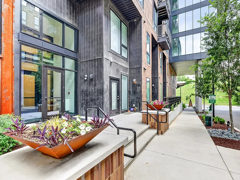 The Chartwell at Marathon Village — Photo 50