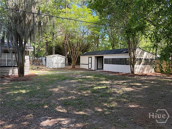 2nd image of 215 Pinecrest Place