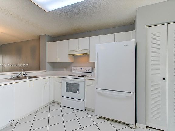 4th image of 7705 Trent Dr #103