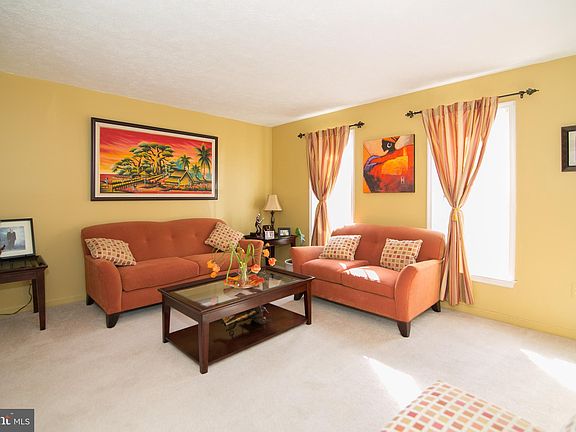 5th image of 16215 Sunny Knoll Dr