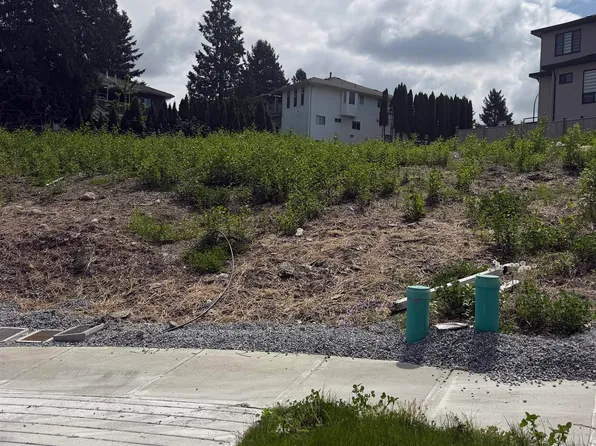 11426 138a St, Surrey, BC V4A 7E6