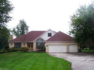 311 Miner Rd, Highland Heights, OH 44143