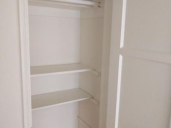 4th image of 271 La Verne Ave APT 3