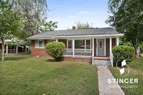 2905 2nd St Photo 1