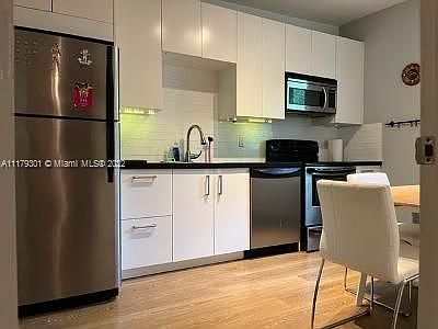 1st image of 8220 NE 1st Pl #B