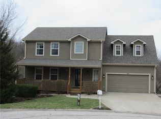 401 SW 25th Ct, Oak Grove, MO 64075