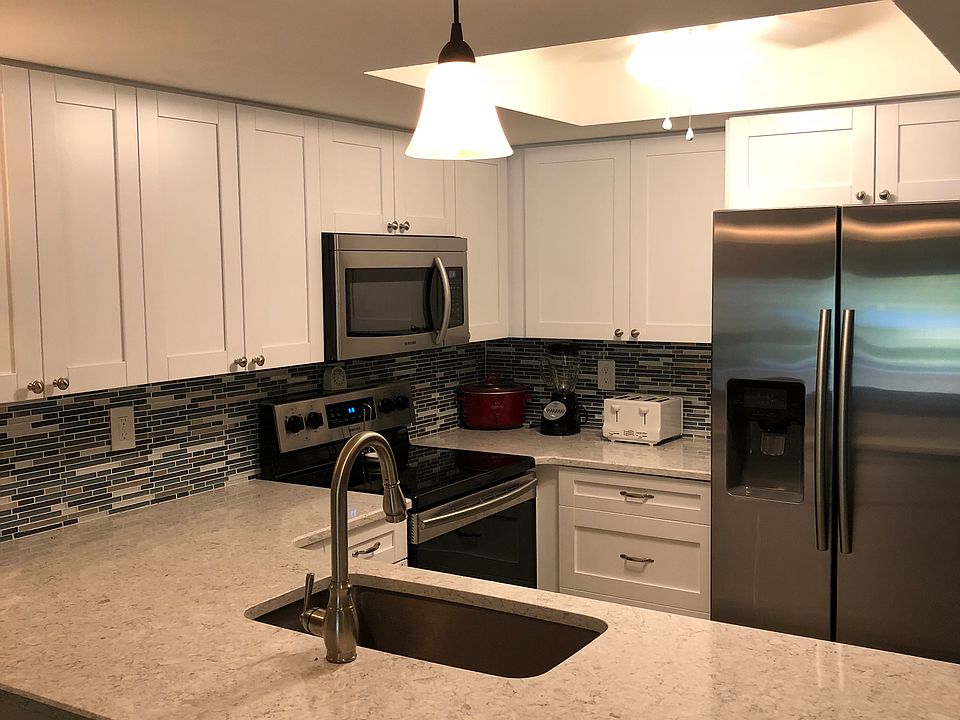 1st image of 1003 S Bayshore Blvd Unit 104