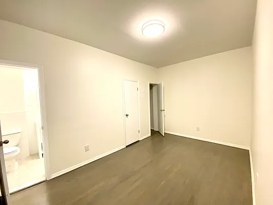 Rented by Douglas Elliman | media 29