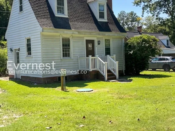 111 Woods Dr, Williamsburg, VA 23185