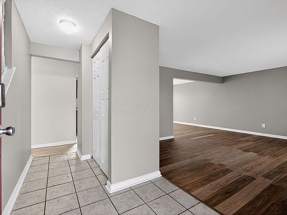 5th image of 1433 Venice Dr