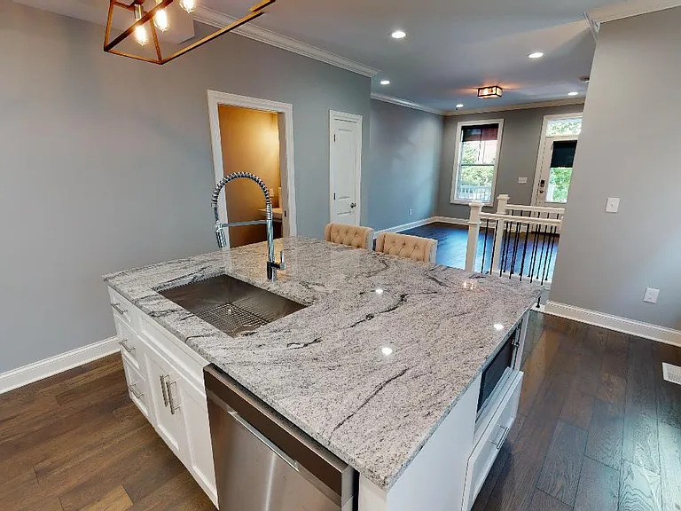 1097 Oregon Ave #A — Photo 4