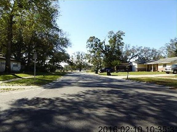 5th image of 4008 Pinckney Dr