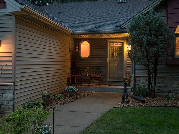 5th image of 6110 Oakwood Ln