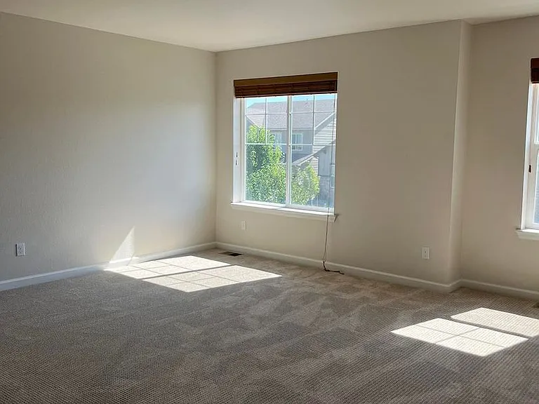 5069 S Ukraine St — Photo 6