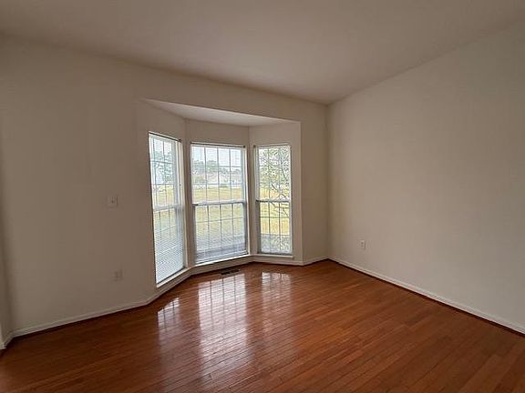 3rd image of 3098 Navigator Dr