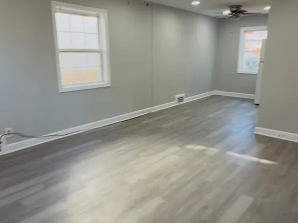 42 Mac Arthur Dr, Edison, NJ 08837