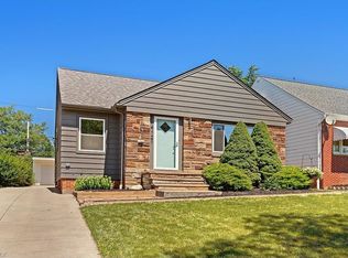 4121 Stonehaven Rd, South Euclid, OH 44121