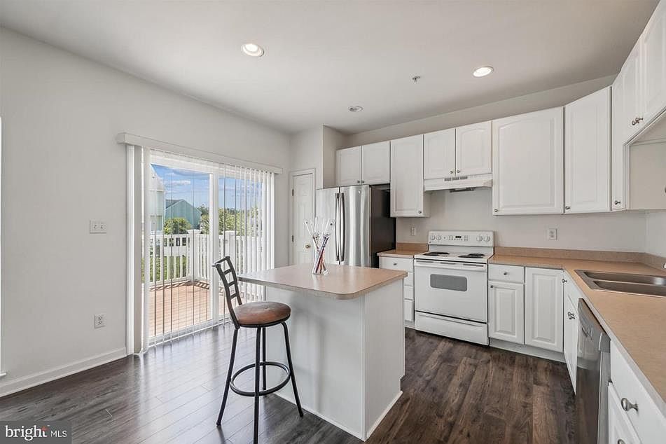 kitchen with deck