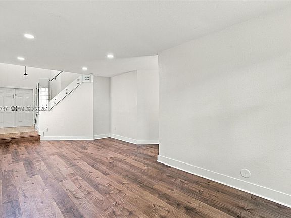 2nd image of 16963 SW 38th St